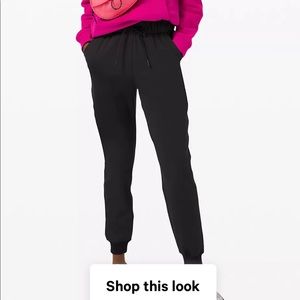 Lululemon Women’s Black Stretch High-Rise Jogger